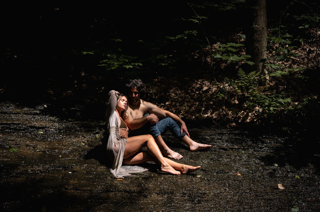 Couple sitting in Fall Run Park in Pittsburgh