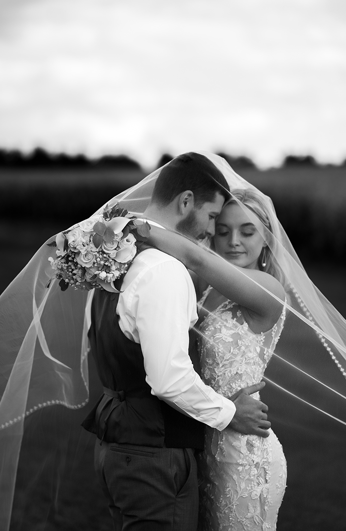 Bride and Groom kiss during their bridal photos in Pittsburgh