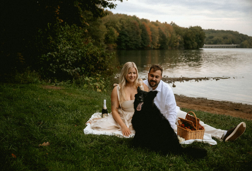 Couple with their dog at Moraine Park