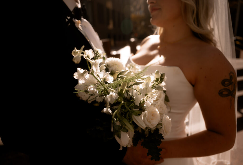 Bride and Groom in Downtown Pittsburgh fir their city wedding