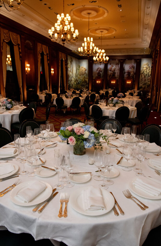 Wedding Decor at The Duquesne Room in Duquesne Club