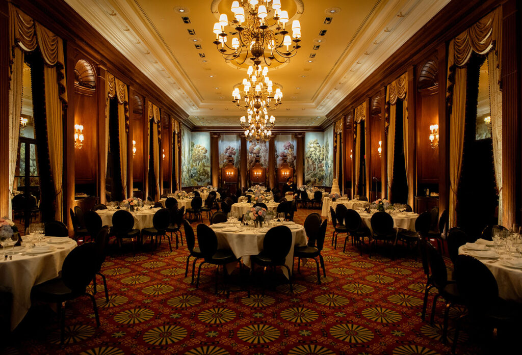 Wedding Decor at The Duquesne Room in Duquesne Club