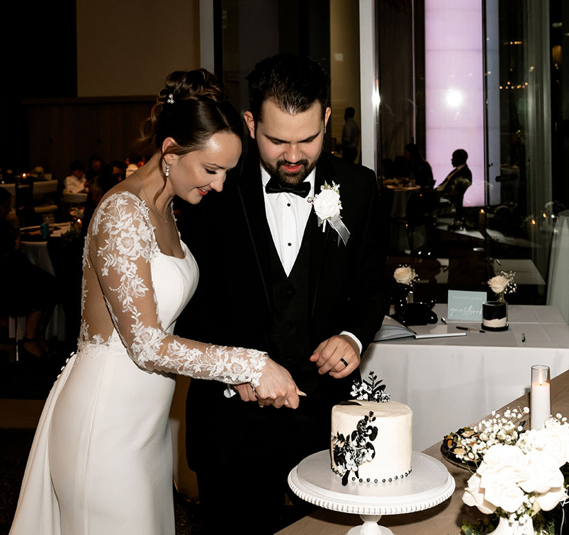 Wedding at the Cincinnati contemporary art museum