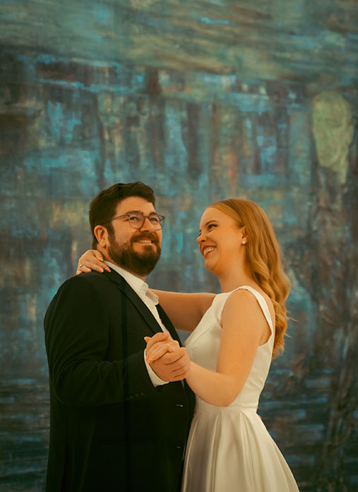 Couple at Carnegie Museum of Art Engagement