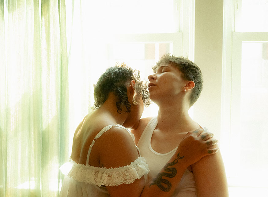 Couple kiss during their intimate photos during their engagement photos in Pittsburgh