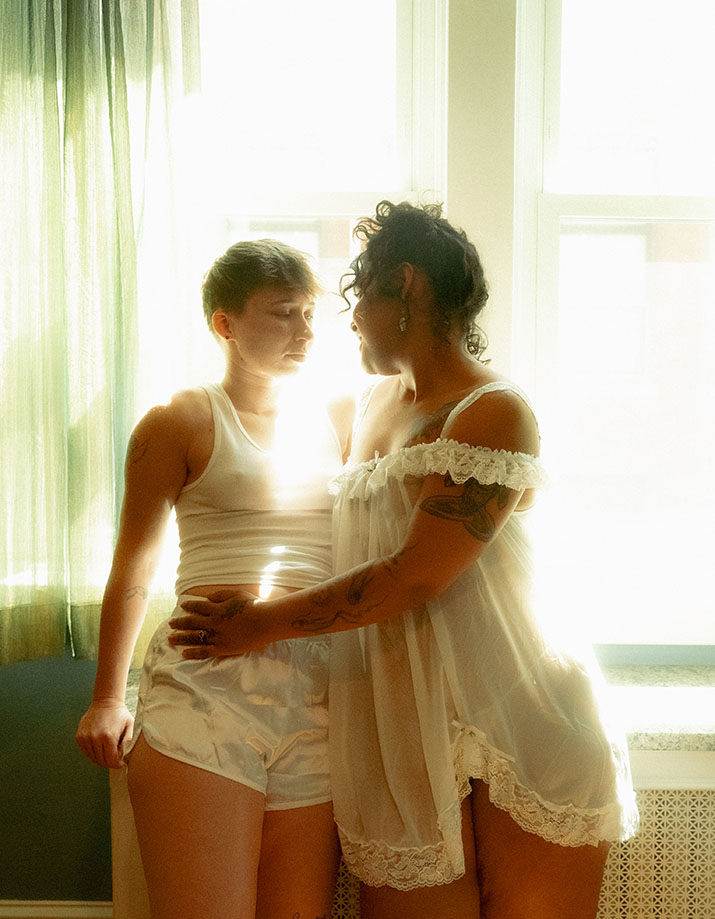 Pittsburgh Intimate Boudoir Photo shoot