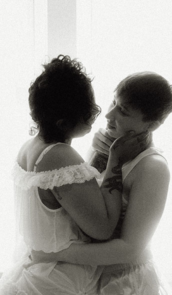 BW Couple Boudoir facing each other