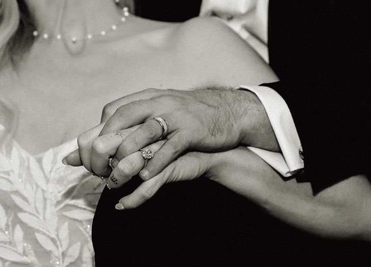 BW Photo of bride and groom rings