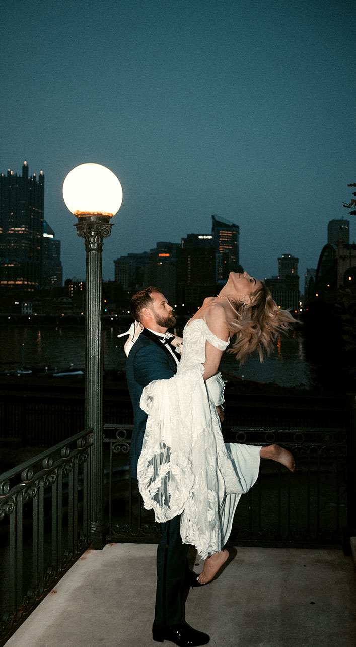 Bride and Groom at the Smithfield Street Bridge in Pittsburgh