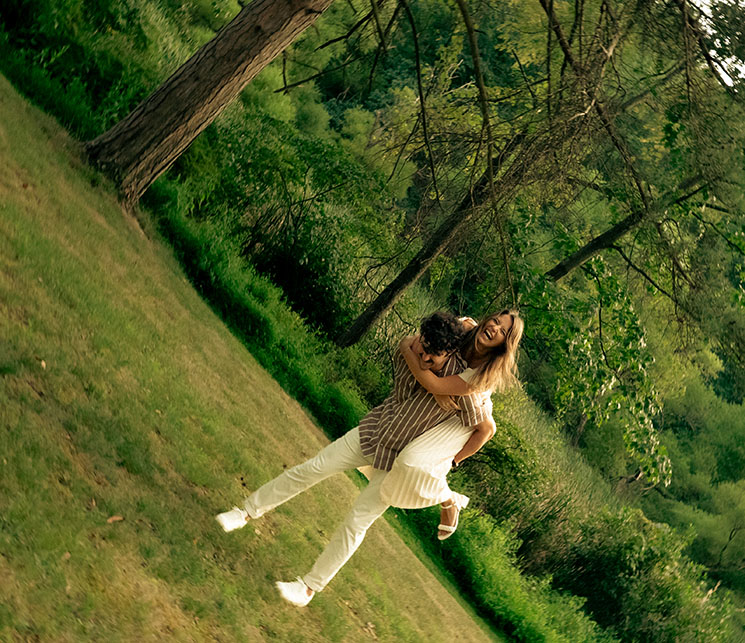 Cinematic and Romantic Couple Session in Pittsburgh