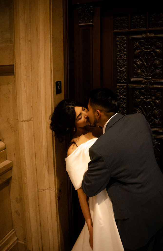 Couple Kissing at the Carnegie Museum of Art