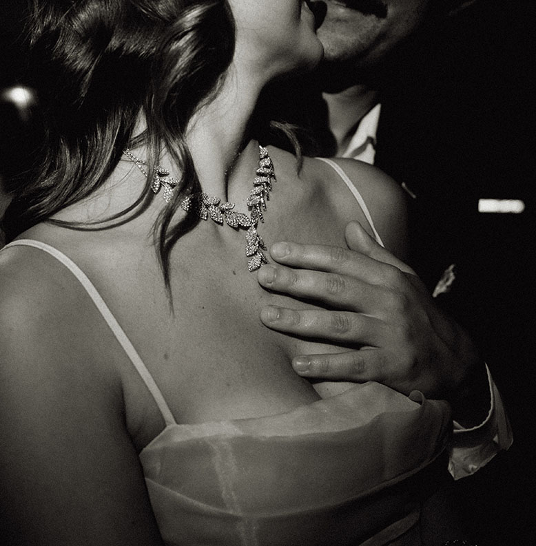 Stylish city engagement photos with dramatic lighting in Pittsburgh