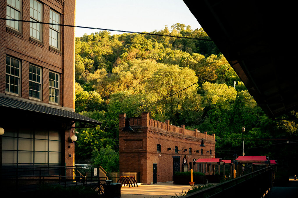 The Highland with the view of green trees in Pittsburgh